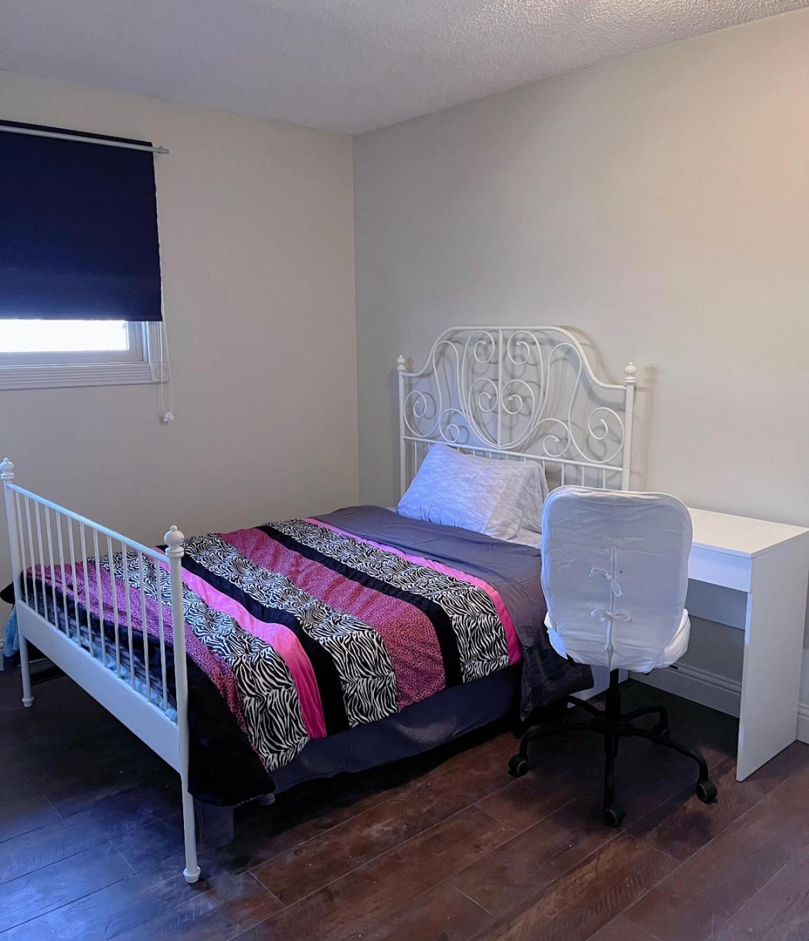 Апартаменты Calgary-Banff House Close Lrt&Dt&Free Parking Экстерьер фото